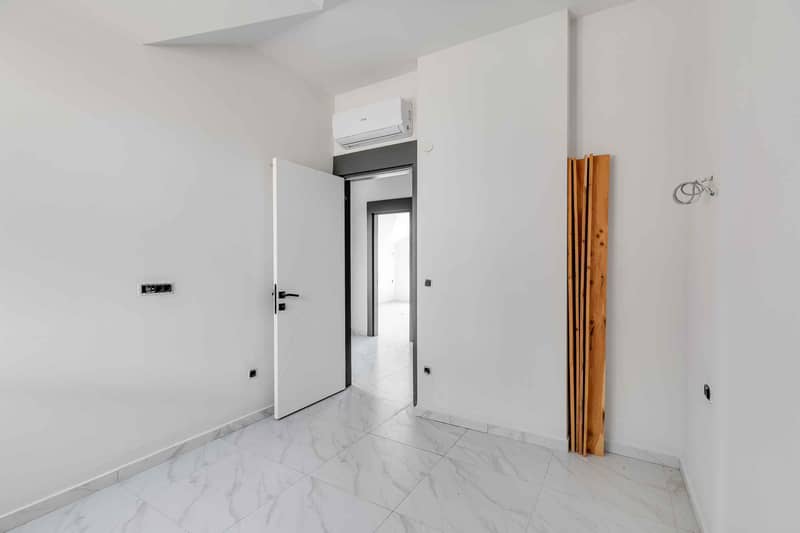 Spacious and bright apartments with panoramic sea view — photo 3