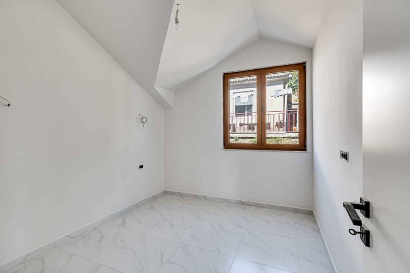 Spacious and bright apartments with panoramic sea view — photo 31