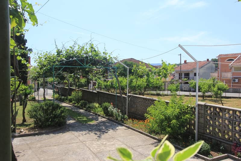 Spacious house with large yard in Zelenika — photo 10