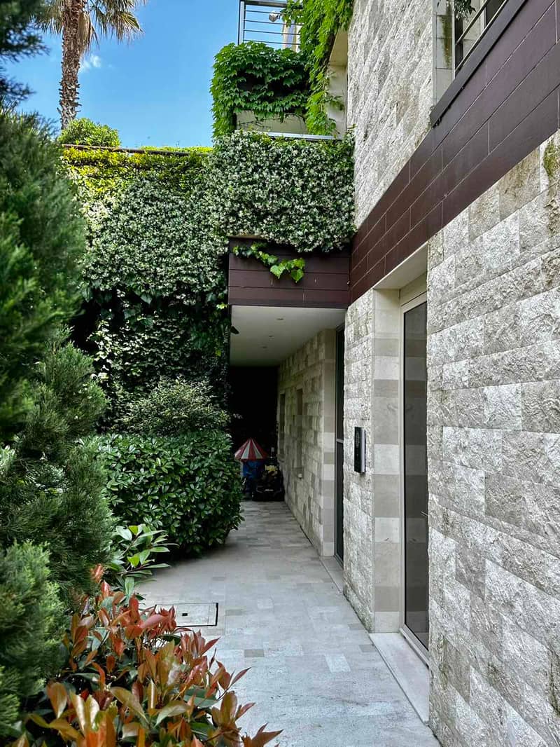 Luxury Apartment in Budva with Sea View — photo 17