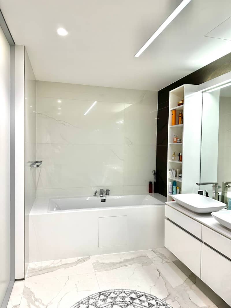 Luxury Apartment in Budva with Sea View — photo 12