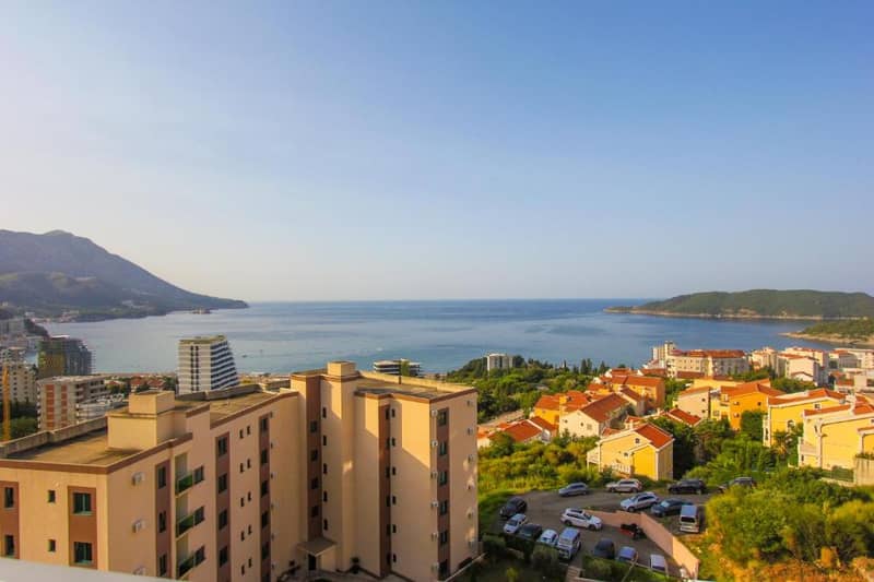 На продажу пентхаус в Бечичи с панорамным видом на море — фото 15