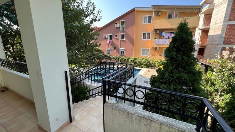 Two-Bedroom Apartment in House with Pool in Budva — photo 7