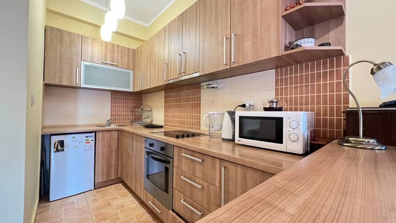 Two-Bedroom Apartment in House with Pool in Budva — photo 3