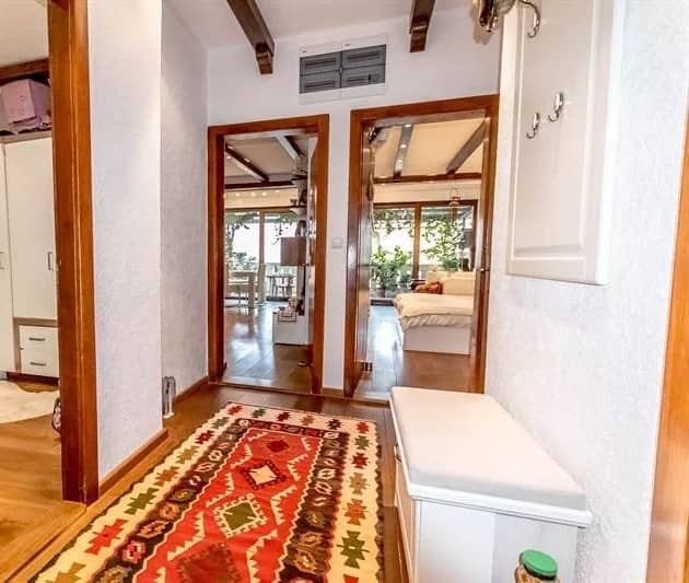 Two-Bedroom Apartment in Herceg Novi Close to the Sea — photo 3
