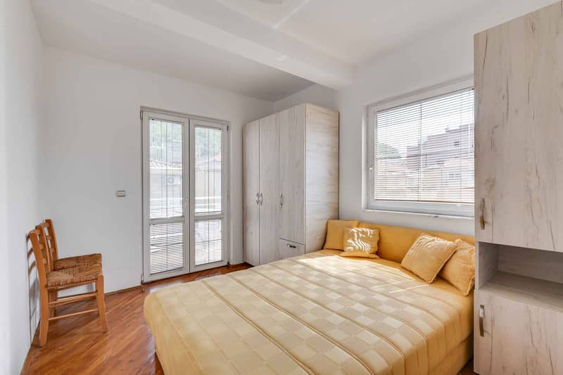 One-Bedroom Apartment in Rafailovici Near the Sea — photo 17
