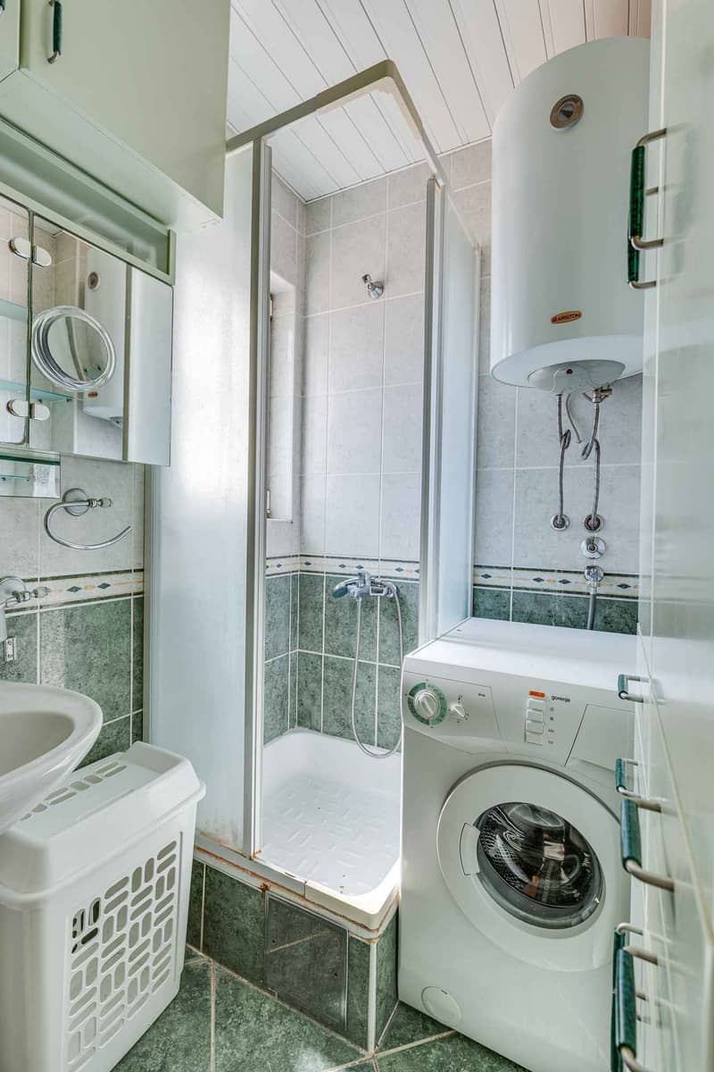 One-Bedroom Apartment in Rafailovici Near the Sea — photo 16