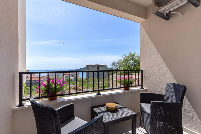 For sale: 2 apartments in a new complex in Bečići — photo 33