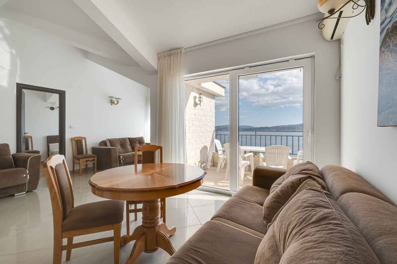 For sale: apartment in Herceg-Novi with sea view — photo 17