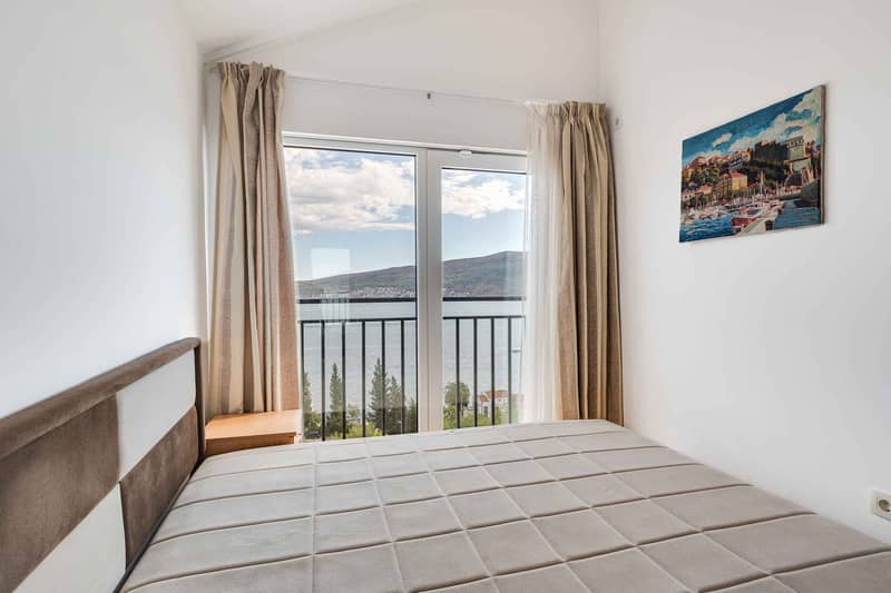 For sale: apartment in Herceg-Novi with sea view — photo 16