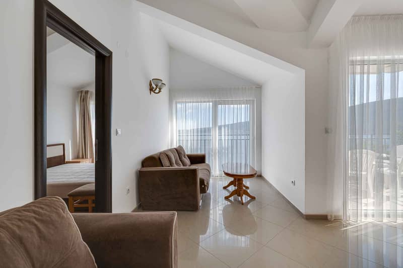 For sale: apartment in Herceg-Novi with sea view — photo 22