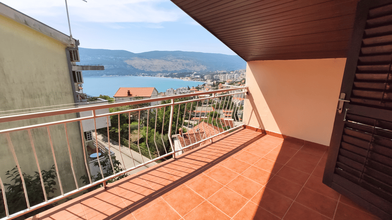 Spacious 85 m² Apartment with 3 Bedrooms and Sea View in Herceg Novi — photo 11