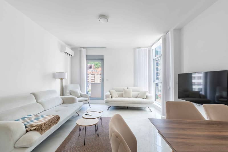 Spacious Apartment in the Heart of Budva — photo 4