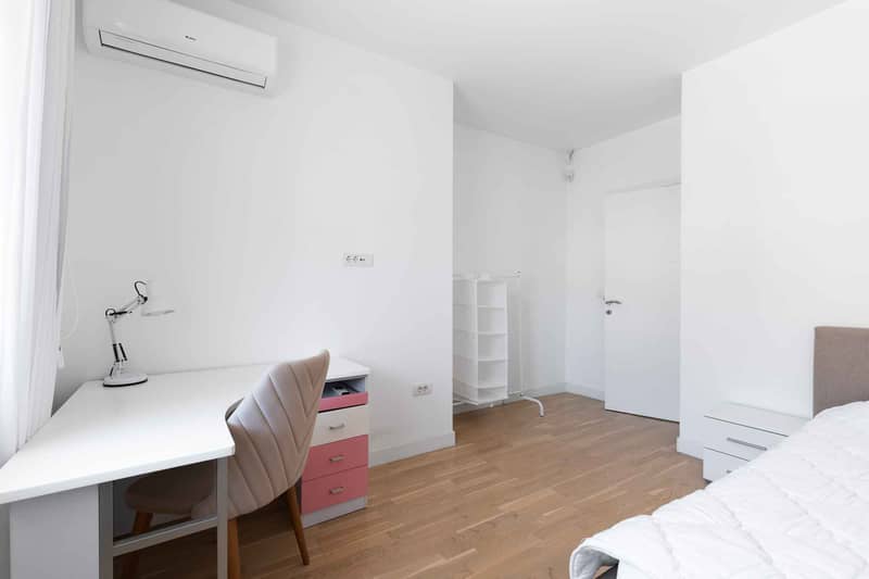 Spacious Apartment in the Heart of Budva — photo 28