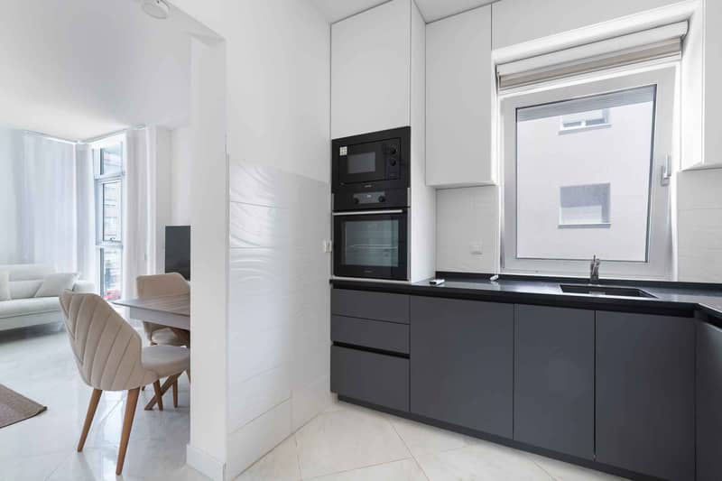 Spacious Apartment in the Heart of Budva — photo 13
