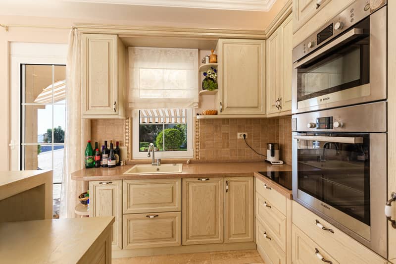 Elegance and Serenity in a Luxury Villa with Panoramic Sea View — photo 30