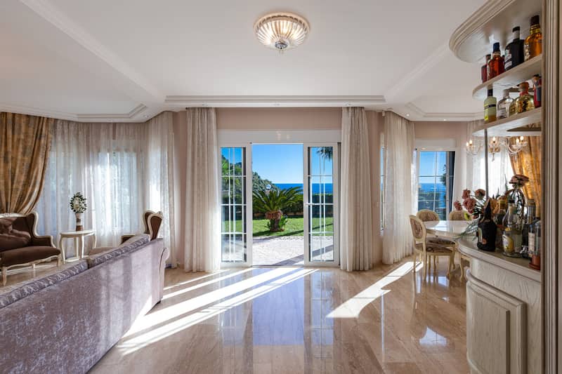 Elegance and Serenity in a Luxury Villa with Panoramic Sea View — photo 26