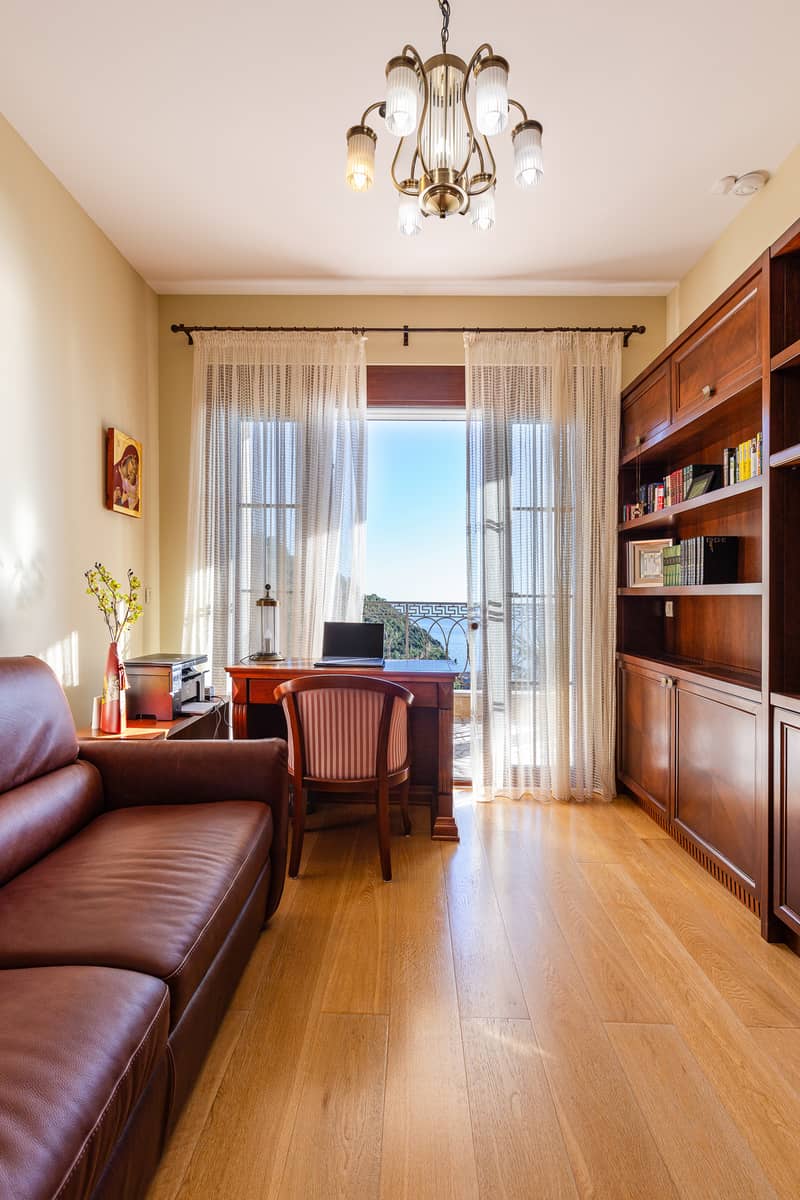 Elegance and Serenity in a Luxury Villa with Panoramic Sea View — photo 49