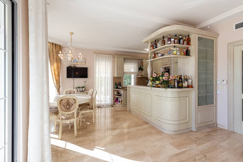 Elegance and Serenity in a Luxury Villa with Panoramic Sea View — photo 27