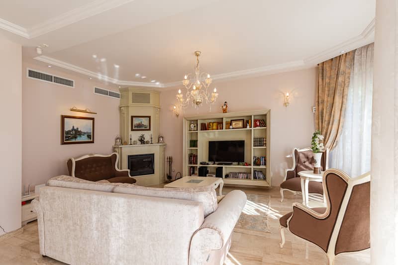 Elegance and Serenity in a Luxury Villa with Panoramic Sea View — photo 23