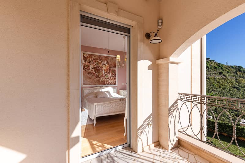 Elegance and Serenity in a Luxury Villa with Panoramic Sea View — photo 52