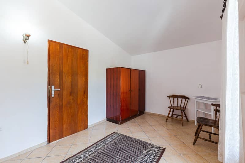 House with Terrace and Sea View in Bar — photo 8