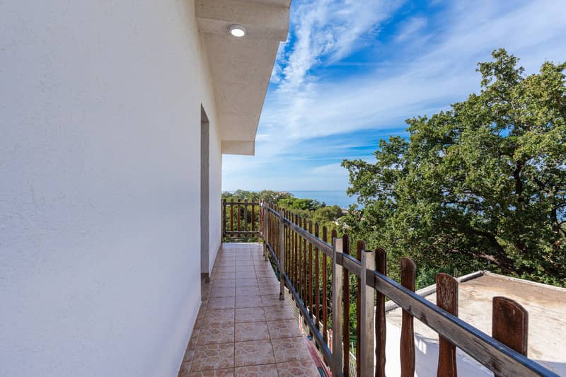 House with Terrace and Sea View in Bar — photo 10