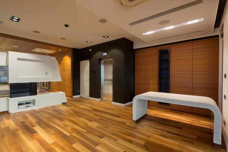 Super luxury three-story triplex apartment with jacuzzi and sauna — photo 10