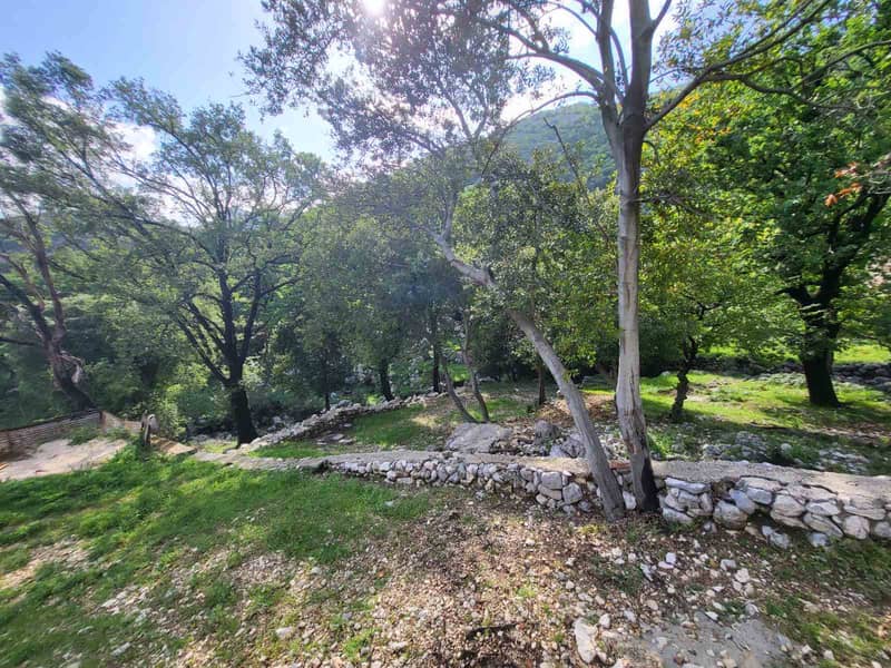 Plot with sea view and natural waterfall near Kotor — photo 3