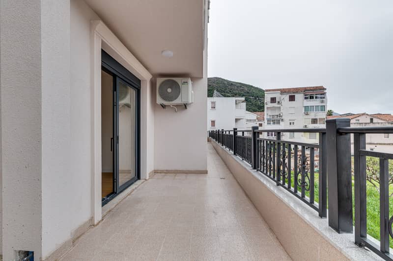 Modern Residential House with Sea View in Budva — photo 4
