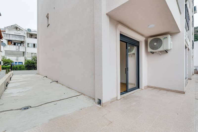 Modern Residential House with Sea View in Budva — photo 2
