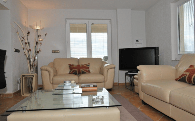 Stunning Villa with Large Pool and Courtyard for Sale in Tivat — photo 13