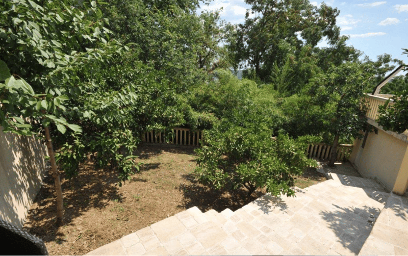 Stunning Villa with Large Pool and Courtyard for Sale in Tivat — photo 7