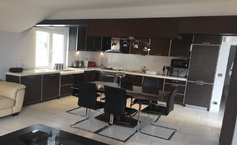 Stunning Villa with Large Pool and Courtyard for Sale in Tivat — photo 12