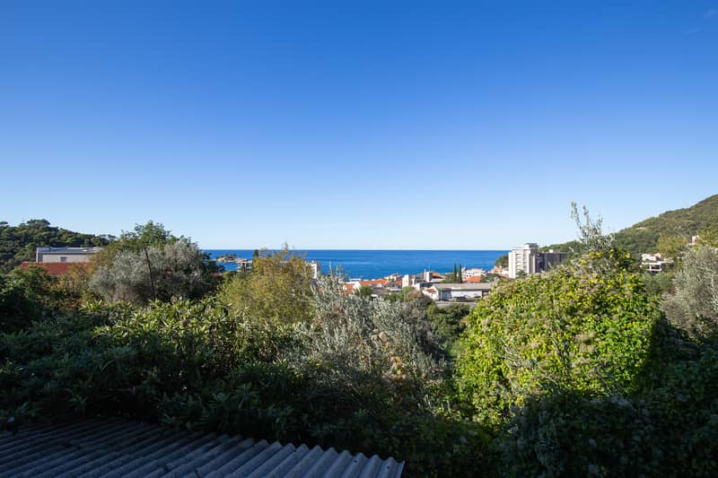 Duplex apartment with Mediterranean Sea view in Petrovac, 104 m² — photo 4