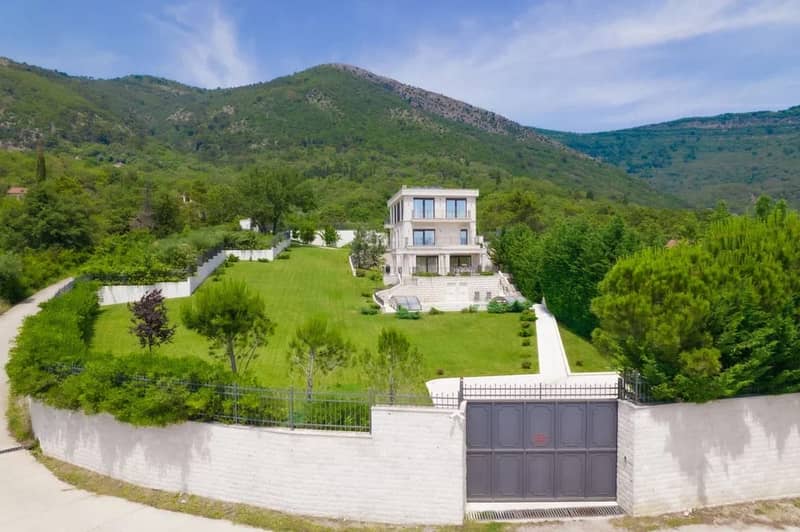 Уникальная вилла в Тиват — фото 13