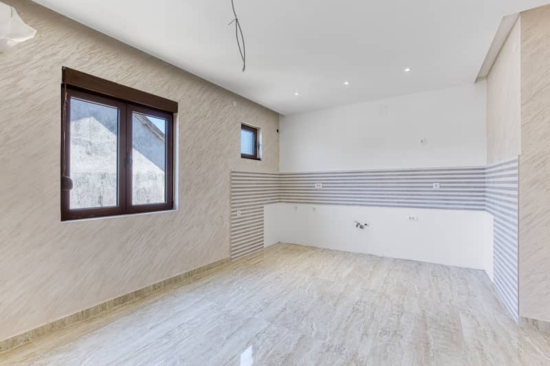 Renovated Apartment in Tivat, 78 m² — photo 6