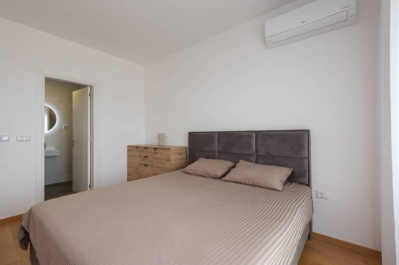 2-Bedroom Apartment in Bečići — photo 9