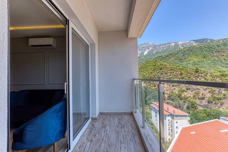 Luxury penthouse in 5★ complex with rooftop hot tub and sunrise view — photo 19