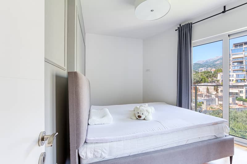 Luxury penthouse in 5★ complex with rooftop hot tub and sunrise view — photo 9