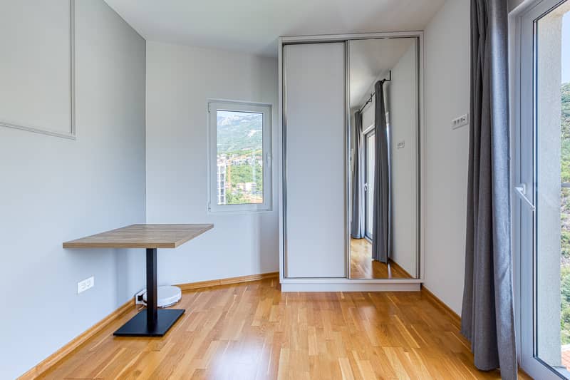 Luxury penthouse in 5★ complex with rooftop hot tub and sunrise view — photo 14