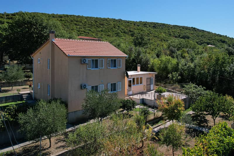 Villas, Kotor — photo 2