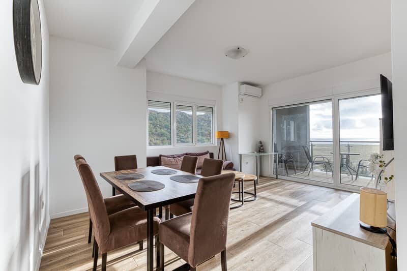 Светлая и уютная квартира площадью 65 м² в Рафаиловичах — фото 6