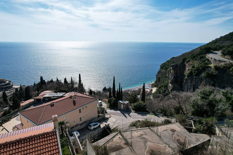 1,580 m² plot with apartment hotel project in Reževići — photo 9