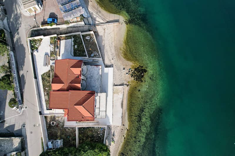 Роскошная трёхэтажная вилла на первой линии моря в Которе — фото 75