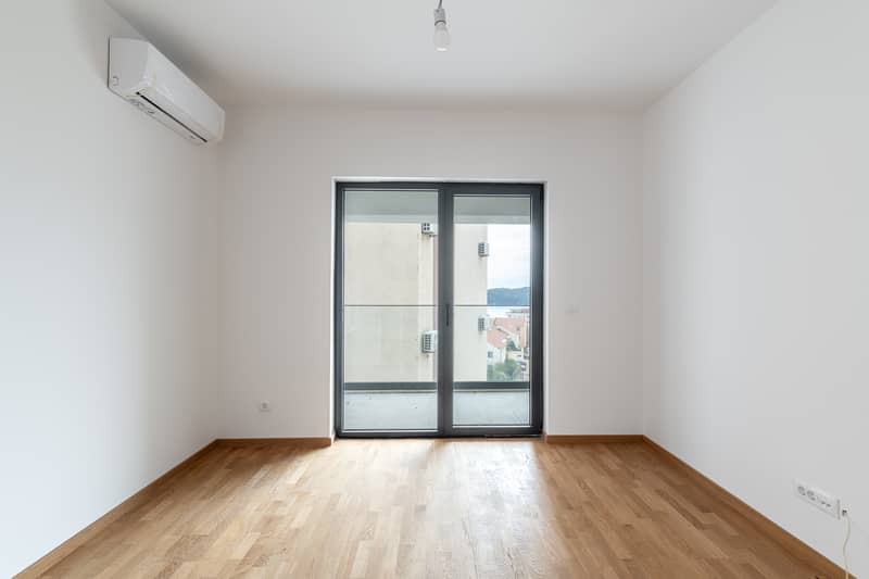 Spacious 64 m² Apartment in Becici with Sea View — photo 4
