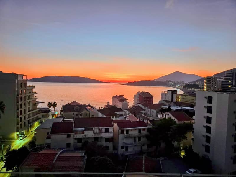 Spacious Apartment with Panoramic Sea View in Rafailovići — 122 m², Garage Included — photo 2
