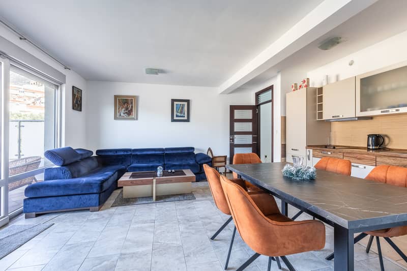 71 m² Apartment with Panoramic Sea View in Becici — photo 3