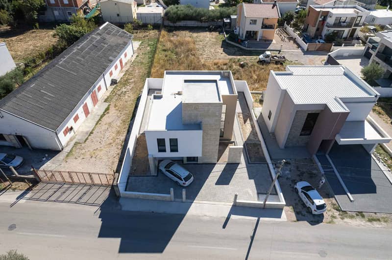 Modern House in Bar with Terrace and 3 Bedrooms — photo 11