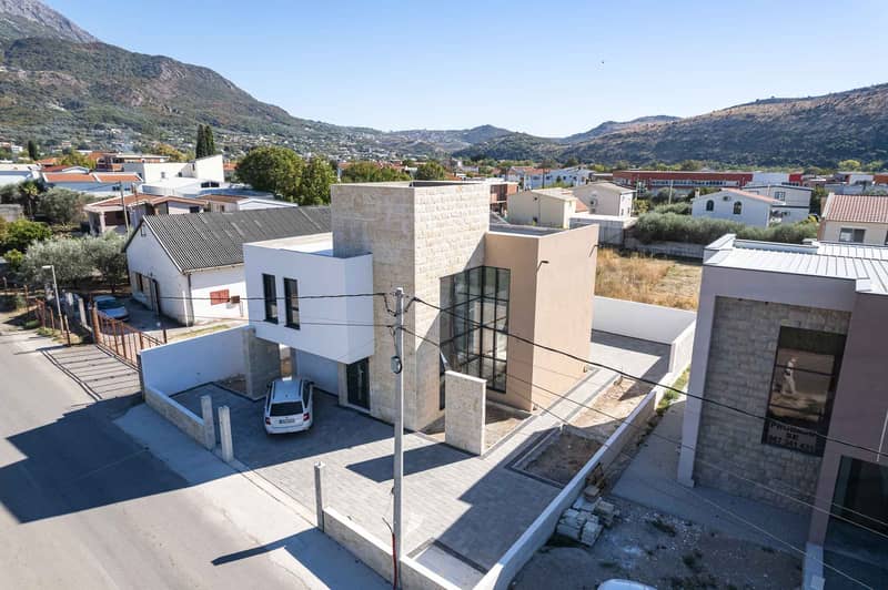 Modern House in Bar with Terrace and 3 Bedrooms — photo 41